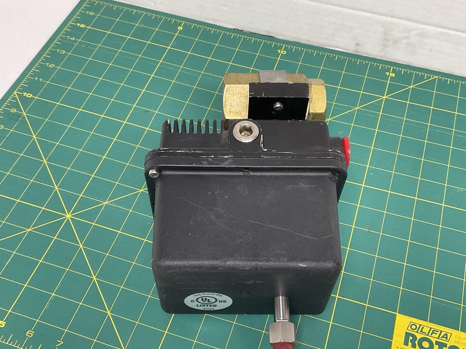 Gemini 630 Electric Valve Actuator 300in-lbs 120VAC 0.50 AMPS Missing Handle