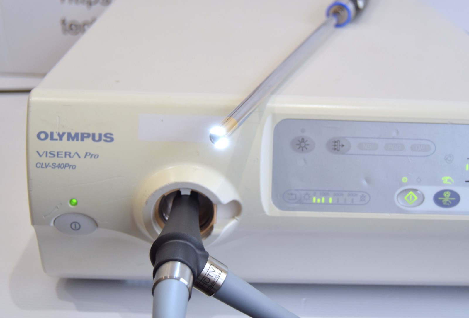 Olympus CLV-S40 Pro Light source (Fully tested, with a 30 days return)