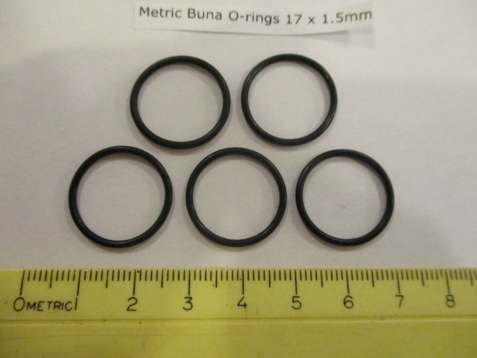 17mm ID x 20mm OD x 1.5mm thick O-ring. Buna-70. Quan 5.