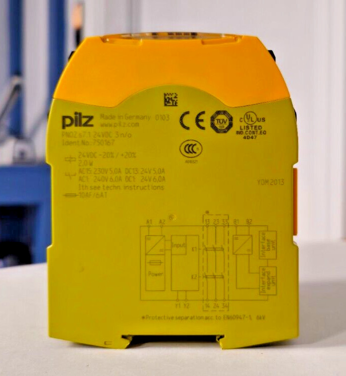 1x PILZ 750167 SAFETY RELAY PNOZ s7.1 24VDC 3 n/o US STOCK