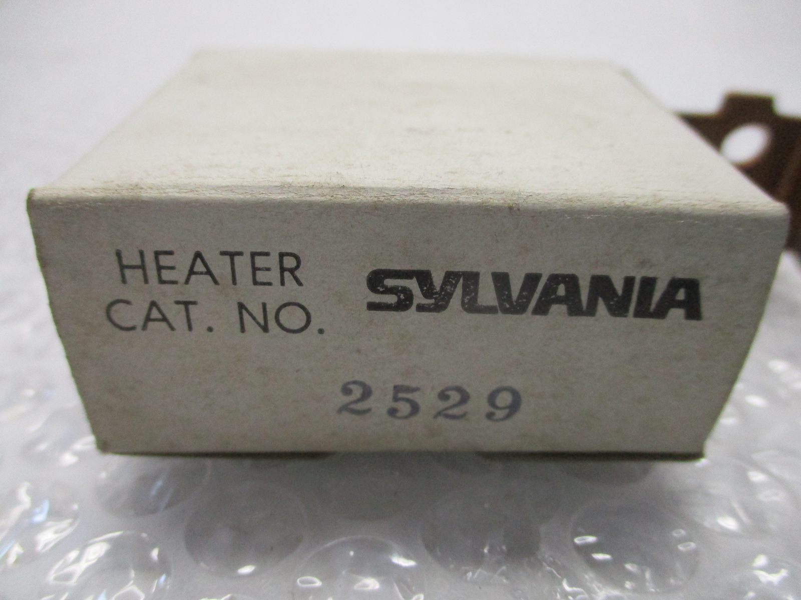 SYLVANIA 2529 HEATER LOT OF 3 NSMP