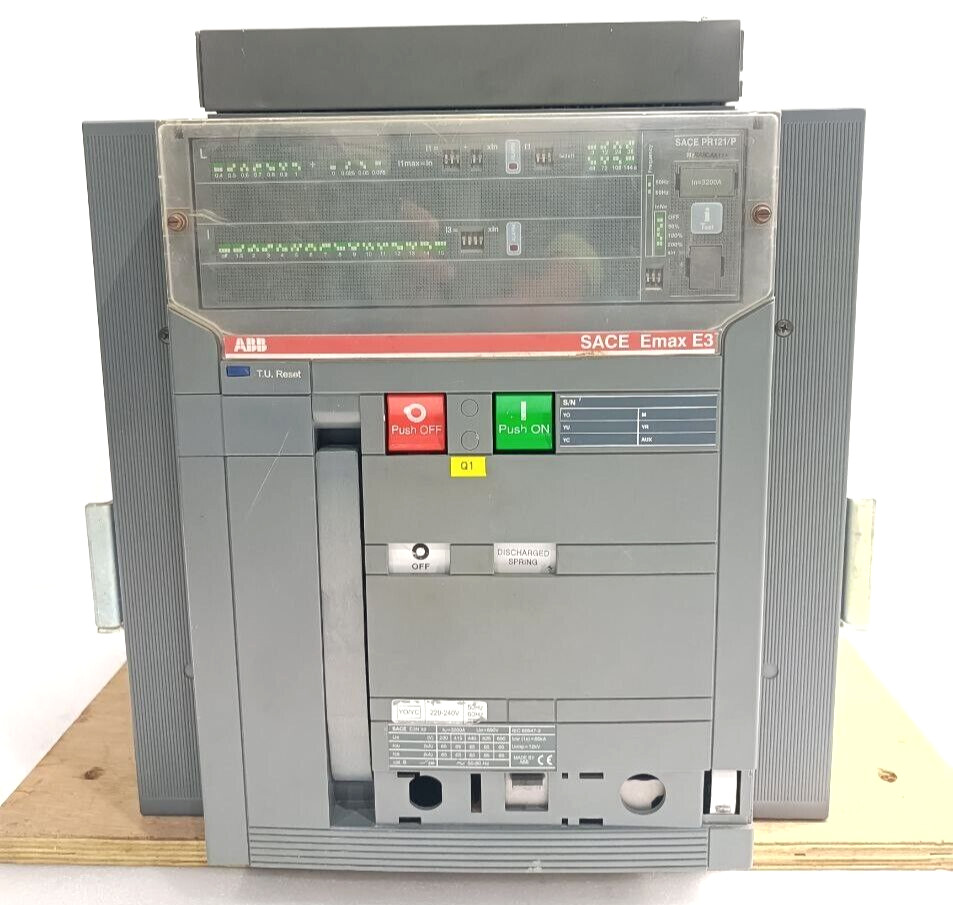 ABB SACE Emax E3N32 3200A CIRCUIT BREAKER 220-240V 50/60Hz 3 POLES NEW