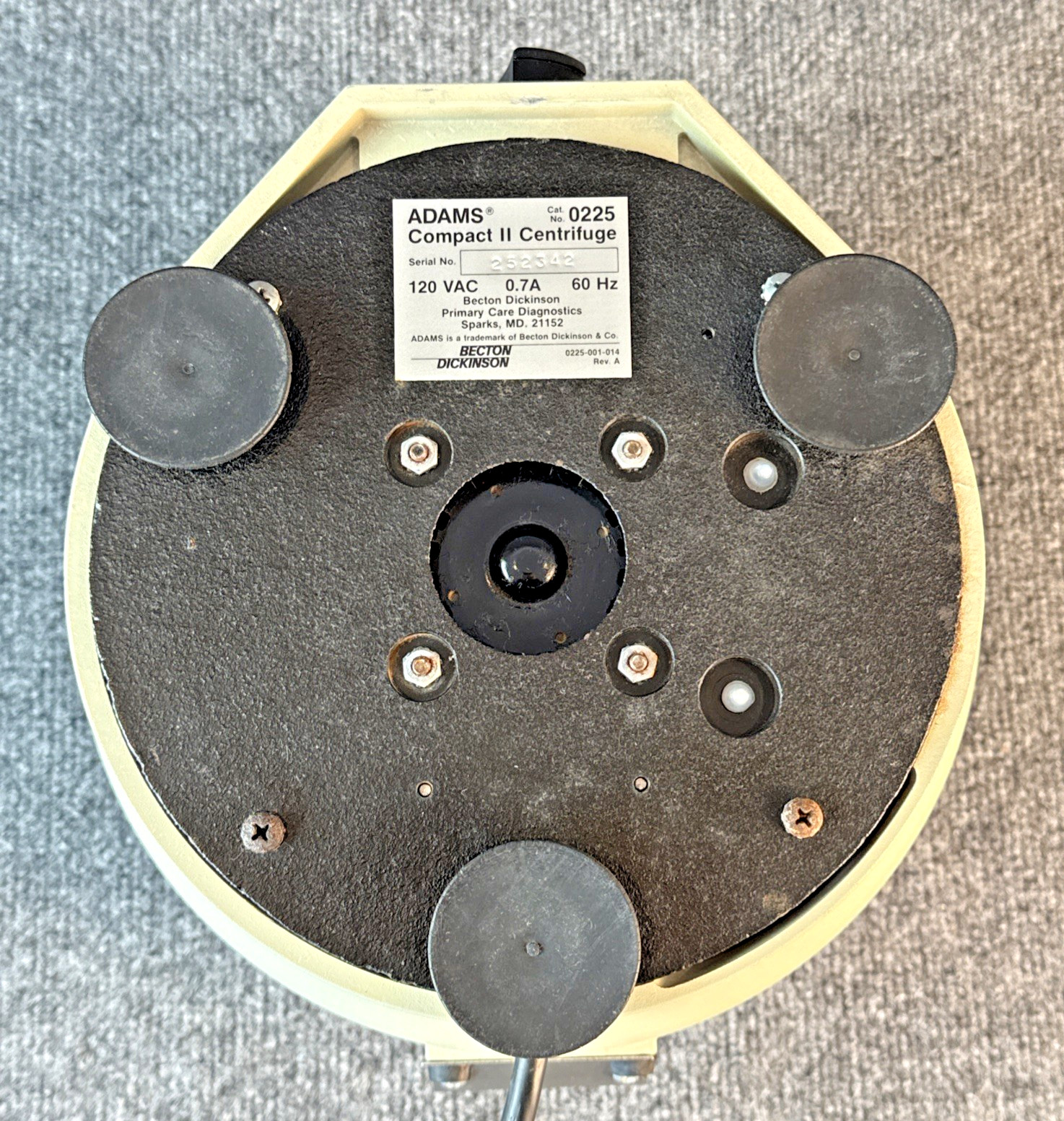 Becton Dickinson Clay Adams Compact II 2 Centrifuge w/ Inserts & 2 WEIGHT PLUGS