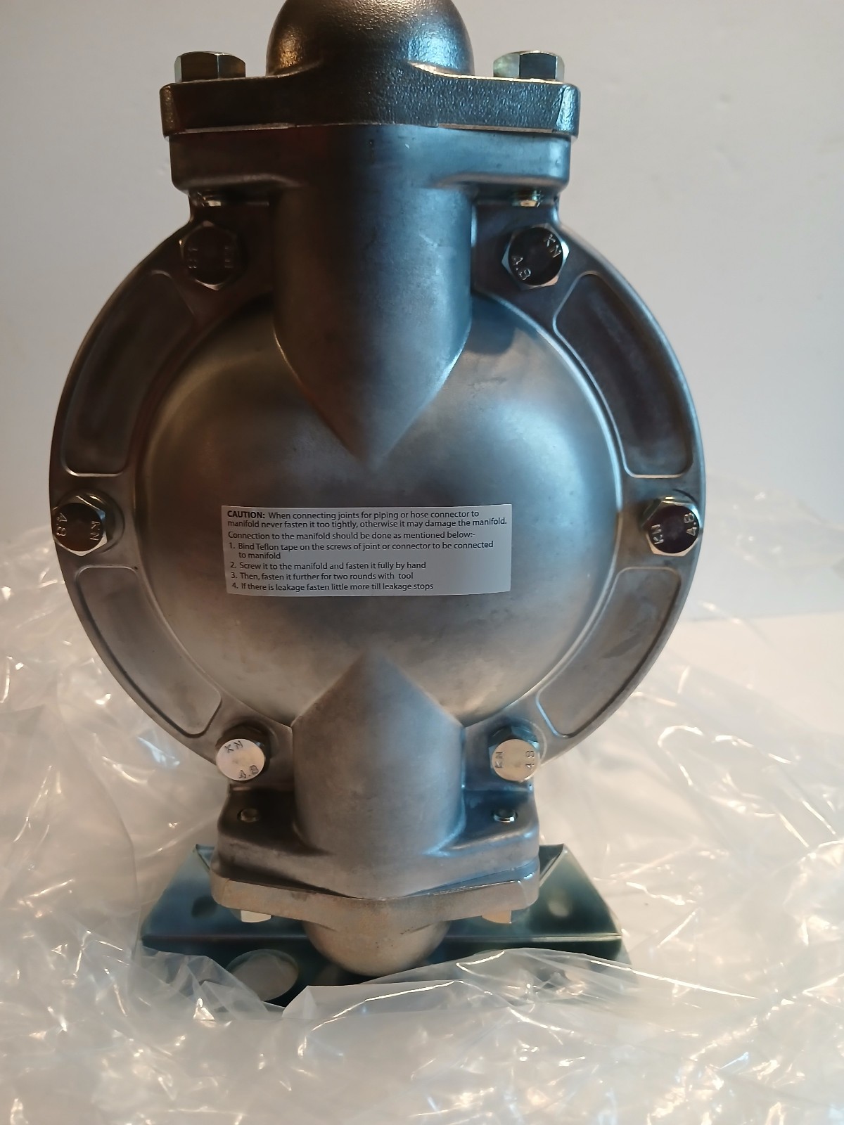 Roughneck Air-Operated Double-Diaphragm Pump, 1in. Ports, 37 GPM, Aluminum