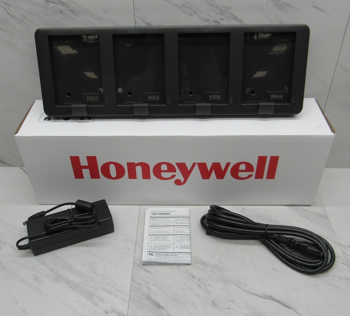 NEW Honeywell Quad Battery Charger Cradle CT40-QBC Dolphin CT40 CT45 CT50