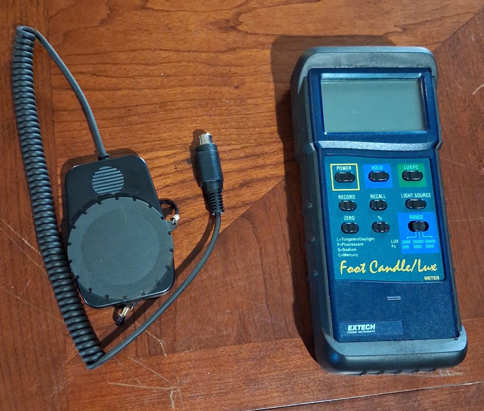 Extech 407026 Foot Candle/Lux Heavy Duty Light Meter