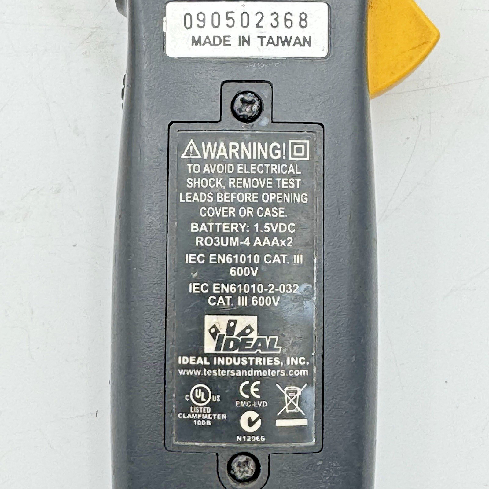 IDEAL 61-746 True RMS Digital Clamp Meter Tested Working w/ Damaged Test Lead