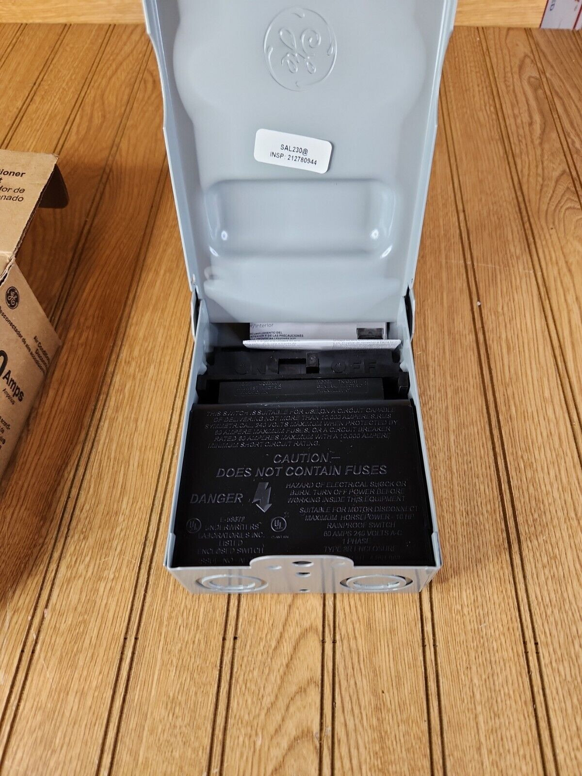 GE 30 AMP AIR CONDITIONER DISCONNECT TF30RCP