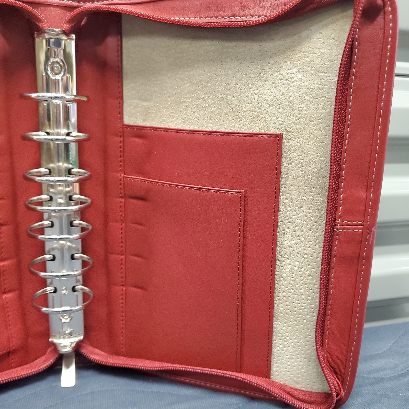 ​VTG Franklin Covey 7 Ring Leather Planner Organizer Zip Up Cranberry Red 11″x8″