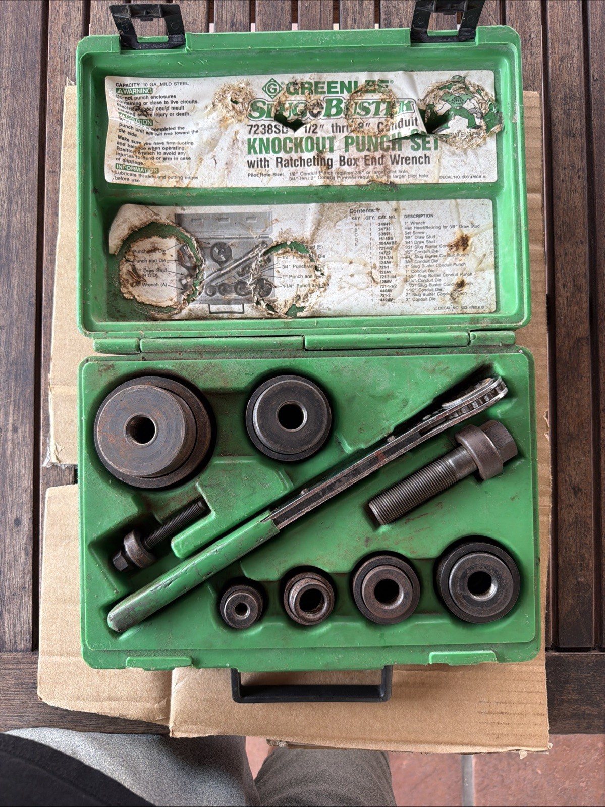 GREENLEE 7238SB SLUG BUSTER KNOCKOUT PUNCH SET W/ WRENCH DRIVER 1/2″- 2″ CONDUIT