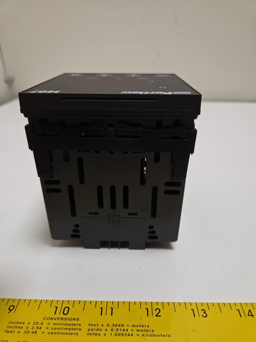 Partlow 1407/ 14071100 Temperature ProcessController 1/4 DIN Panel Mount