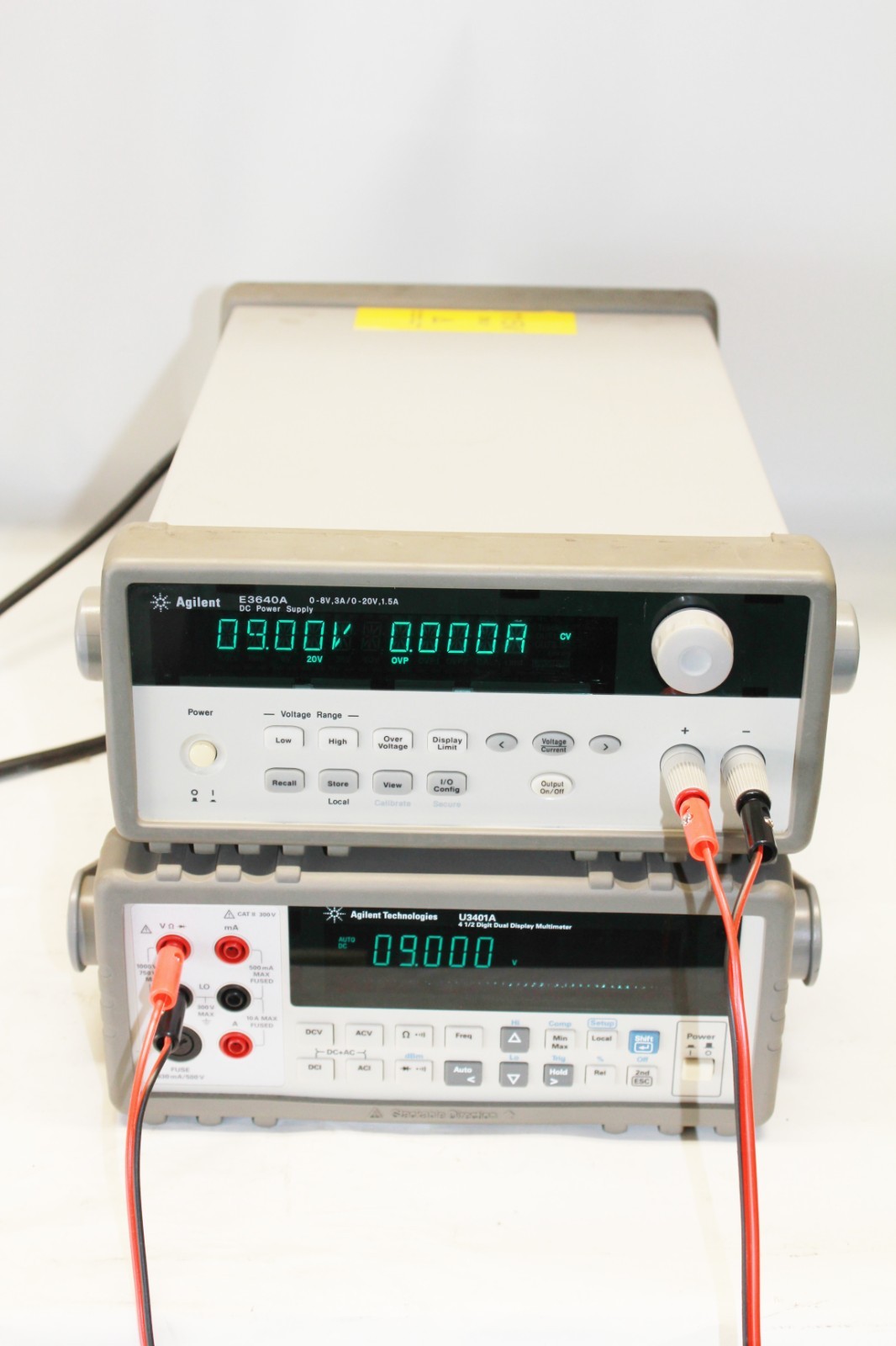 HP/ Keysight/Agilent E3640A DC Power Supply 0-8V, 3A/0-20V, 1.5A (4780)