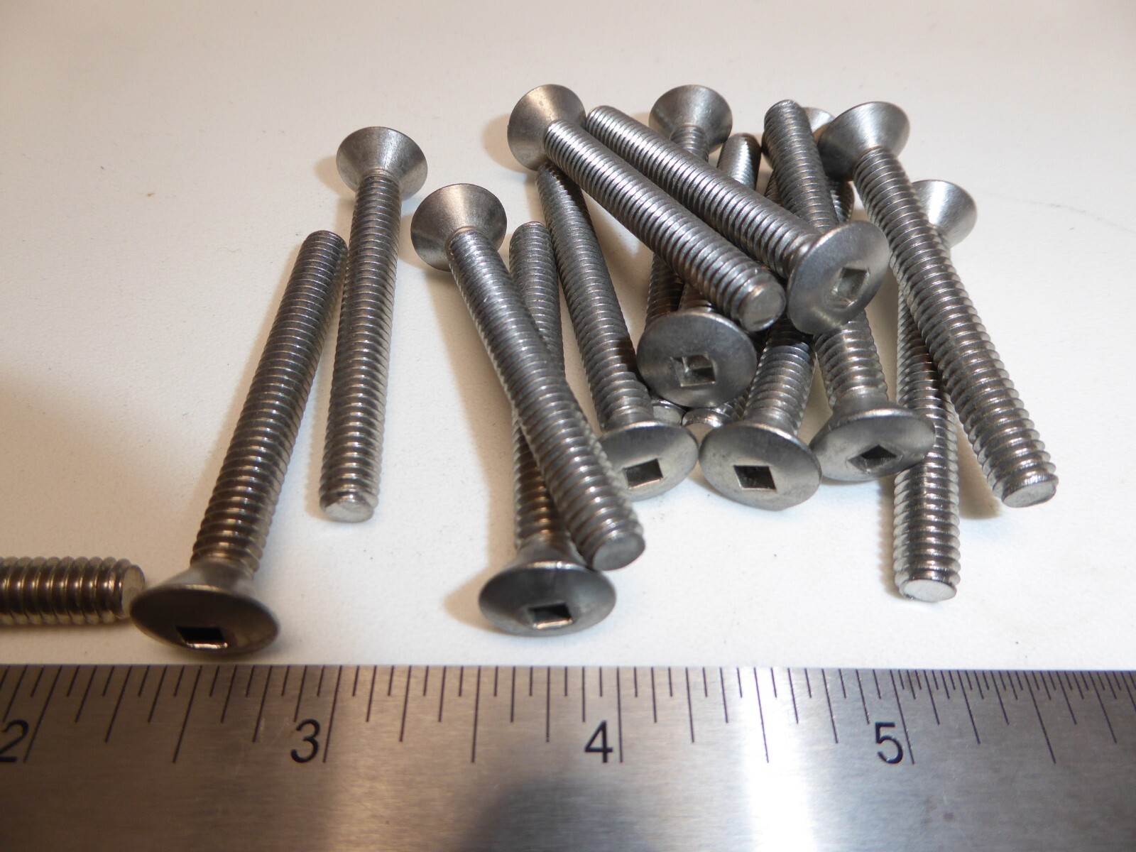 1/4-20 x 2-1/4 Oval Head Square Drive Machine Screw SS 18-8 VINTAGE USA Qty 15