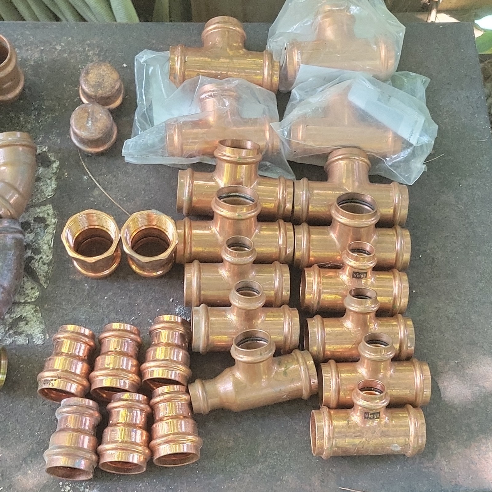 Copper Propress 1 1/4″ Inch Lot Of Fittings Tees 90s Adapter coupling Valve READ