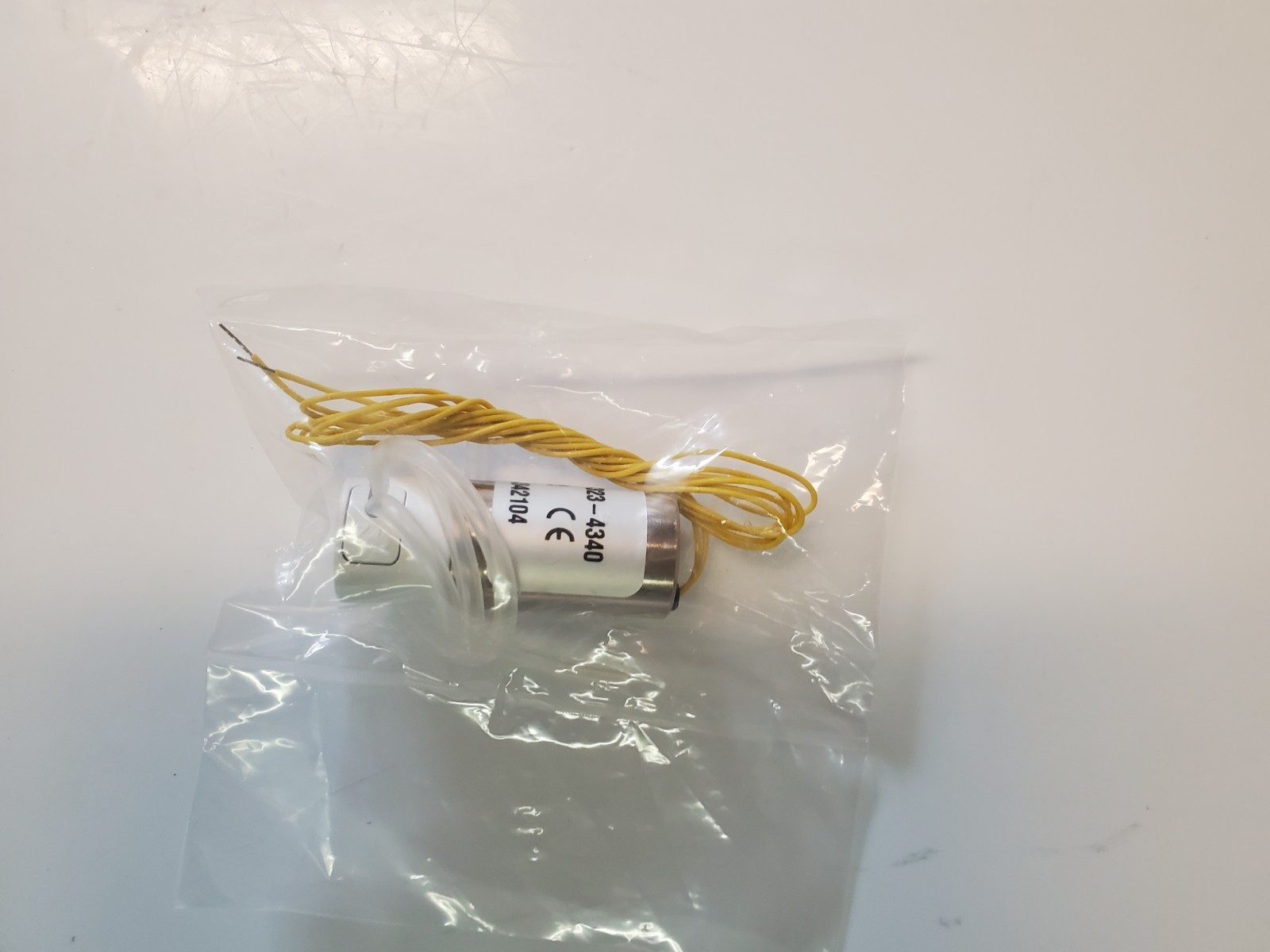 Cole-Parmer 98302-12 Masterflex Two-Way Normally Closed Solenoid Pinch Valve 24V