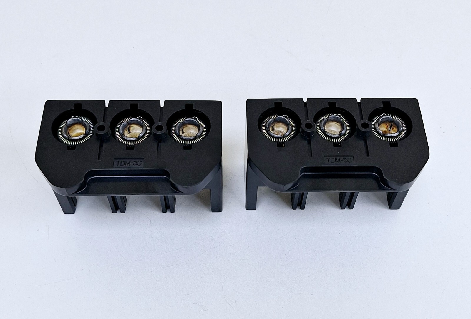 Terasaki TDM-3C Plug-in Mounting Block (Box of 2 pc)