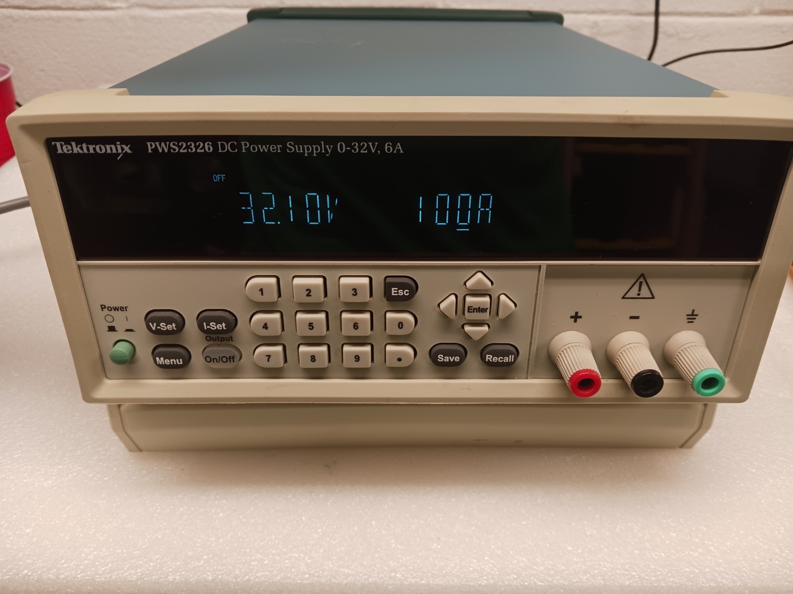 Tektronix PWS2326 DC Power Supply 0-32V 0-6A Bench Lab Supply Tested