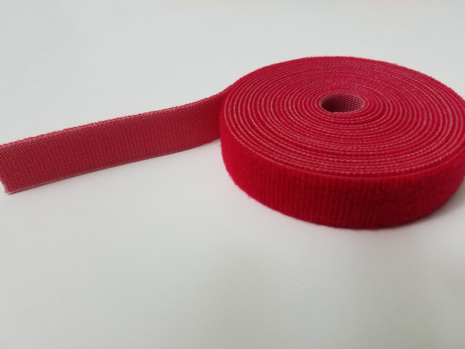 VELCRO® Brand Reusable ONE-WRAP® Strap Double Sided 1″ X 12ft (4 yards) Red