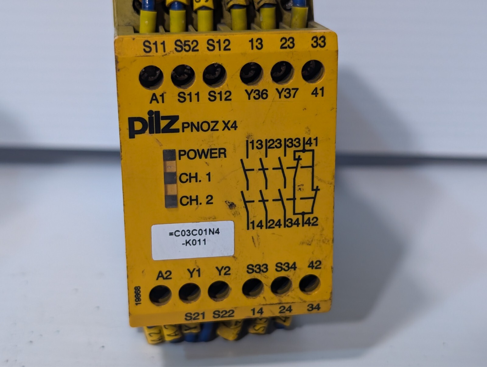 pilz PNOZ X4 safety relay, 24VDC, 3S 10, 2W, 774730 105382 as pictured