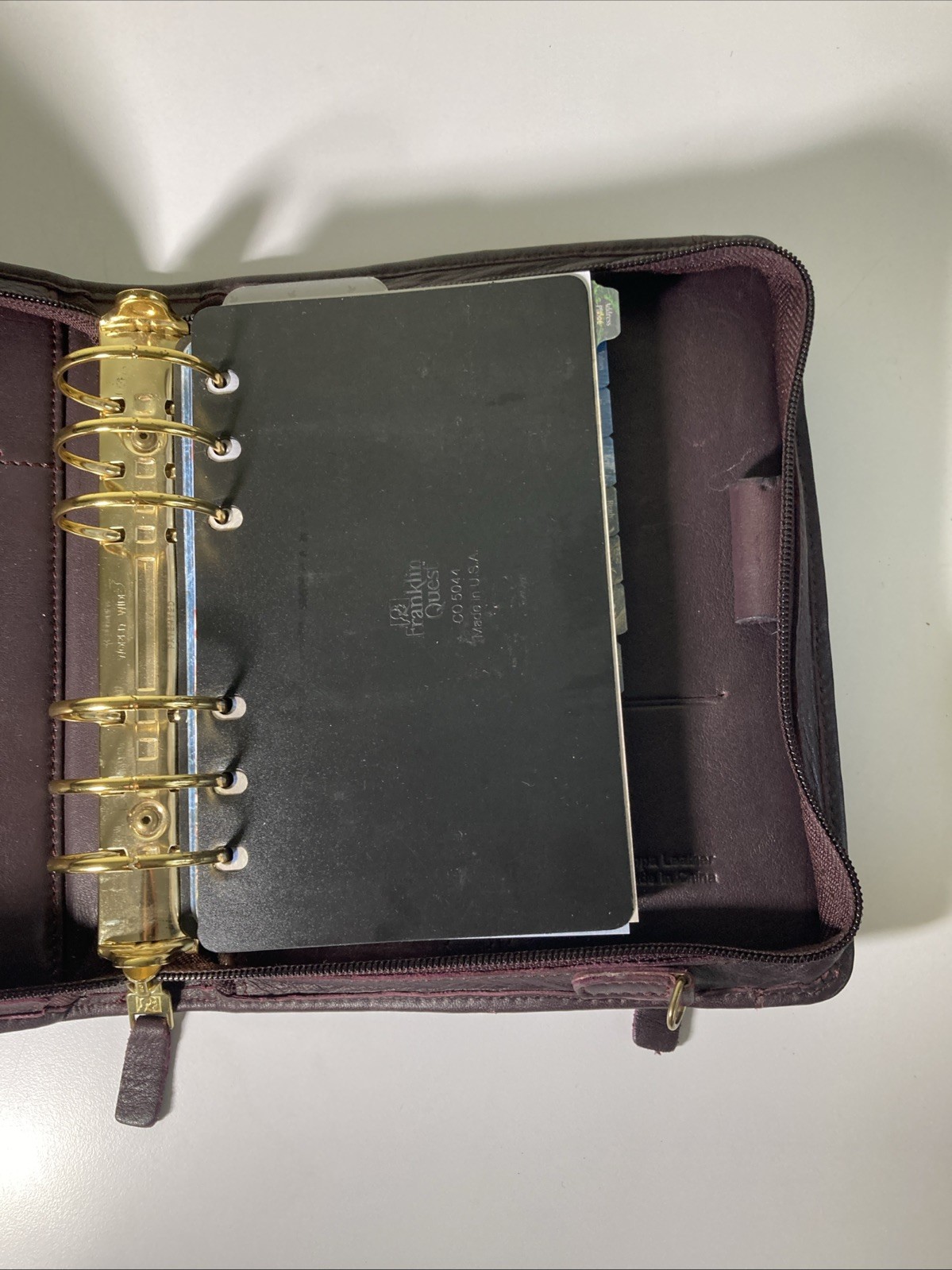 Franklin Quest Compact Burgundy Nappa Leather Zip around Planner 6 Rings