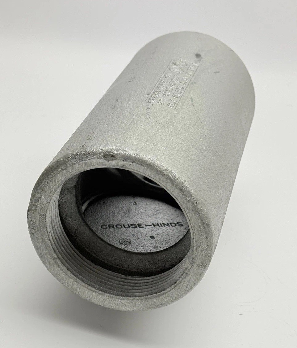 EYS81 / EYD81 EATON CROUSE-HINDS 3″ CL.I FEMALE CONDUIT FITTING