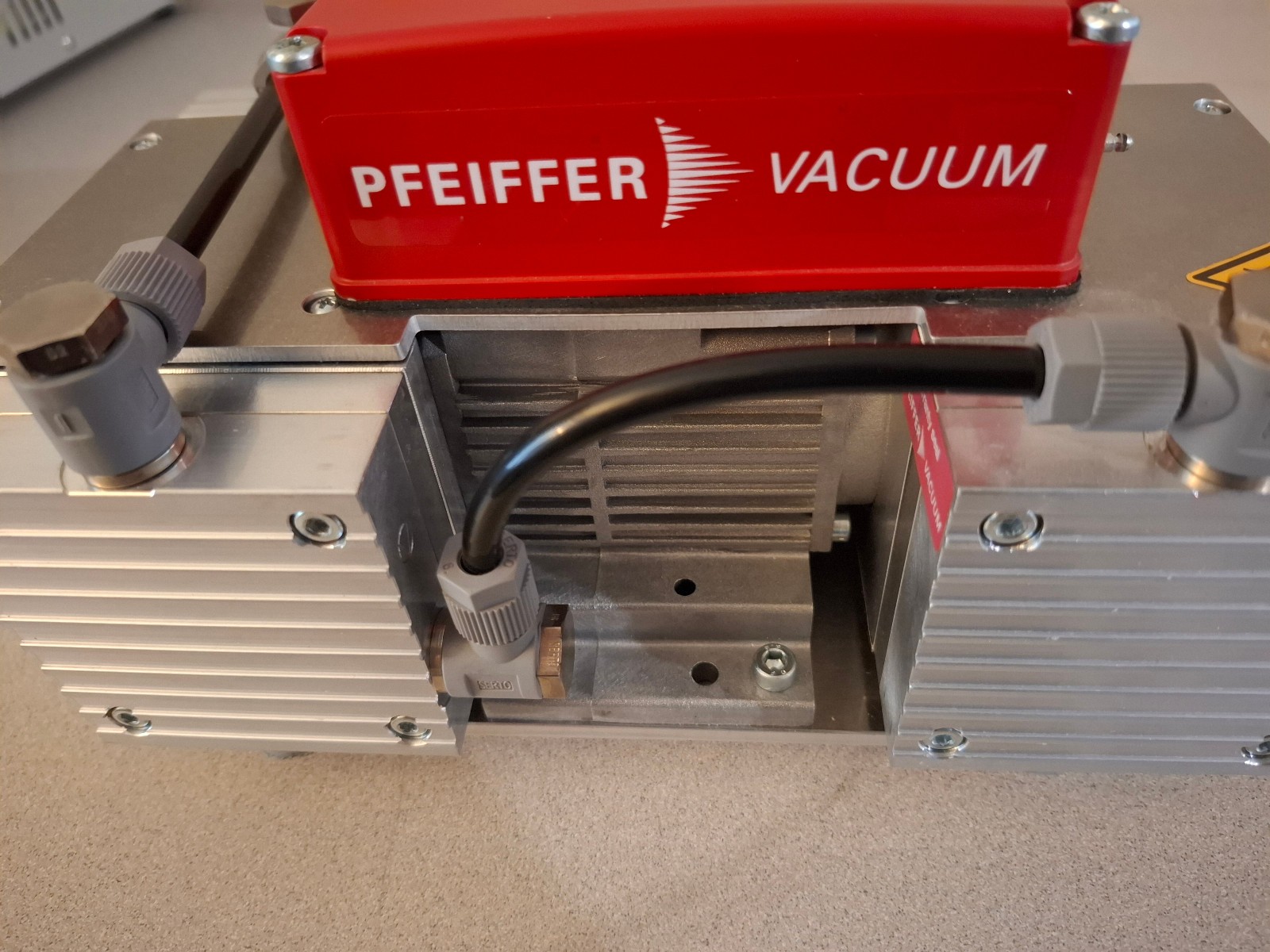 Pfeiffer Vacuum Diaphragm Pump, MVP 015-4 DC, PN#PKT05069, FOR PARTS or REPAIR