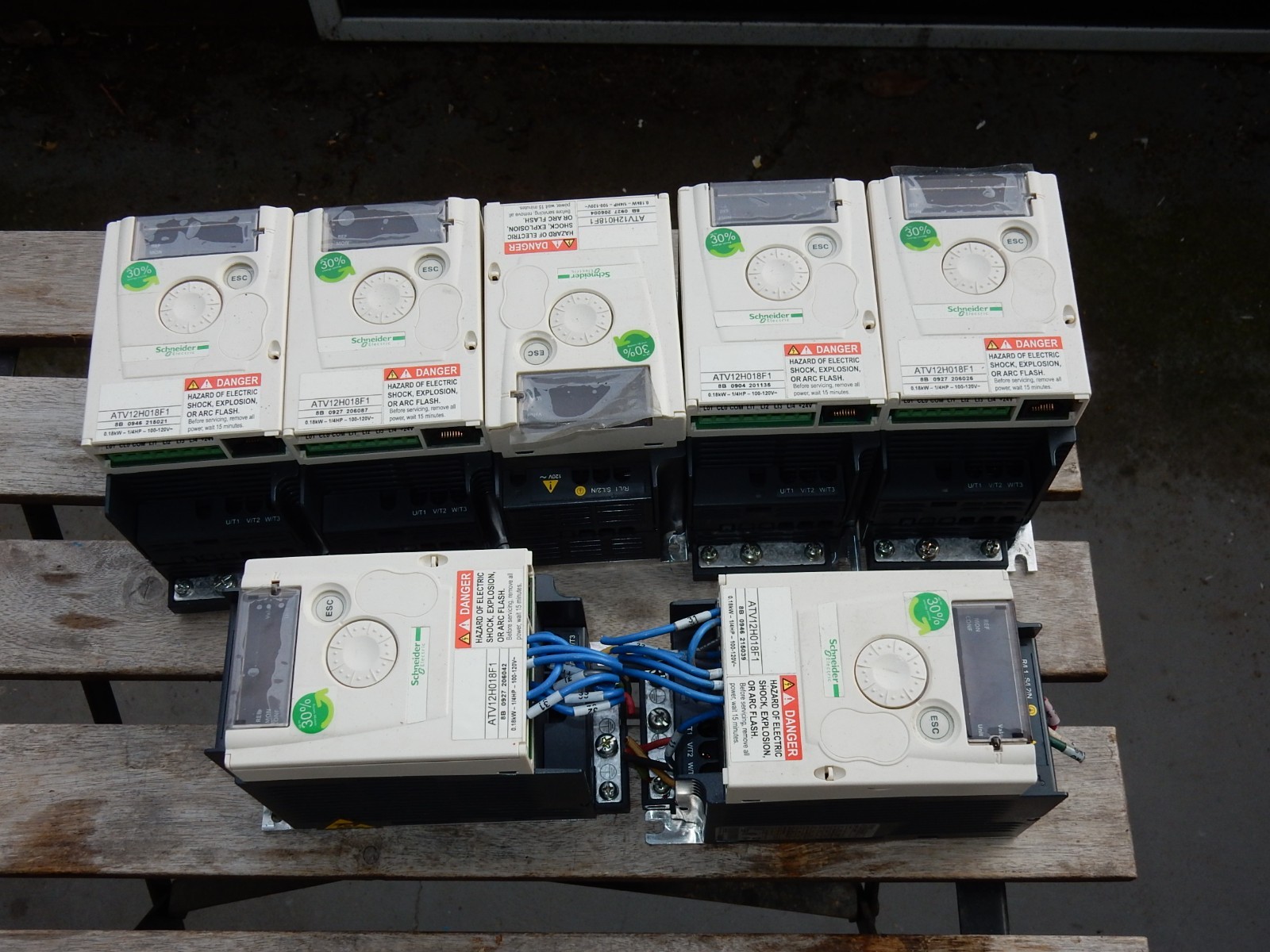 7x SCHNEIDER ELECTRIC ALTIVAR ATV12H018F1 VARIALE SPEED DRIVE. 5 New