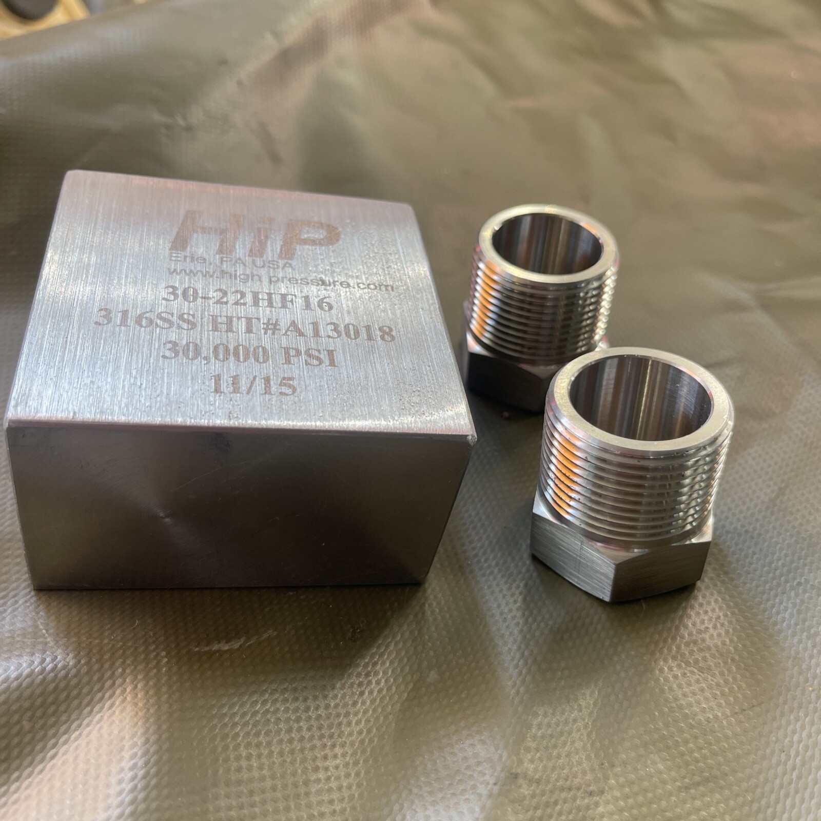 HiP 30-22HF16 Elbow High Pressure Fitting 30,000 PSI