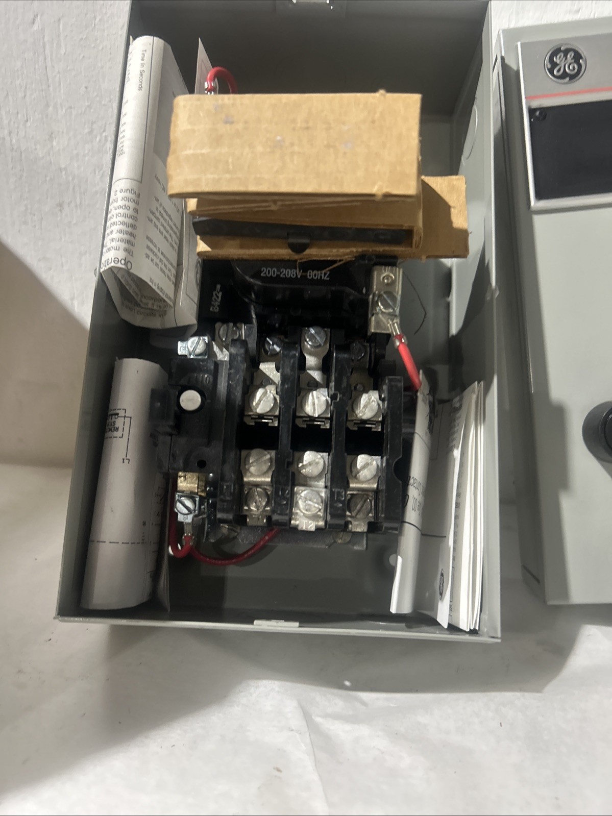 GE Magnetic Starter Cr306c123acwa . 300- Line Control. Ac Or Dc Thermal Overload