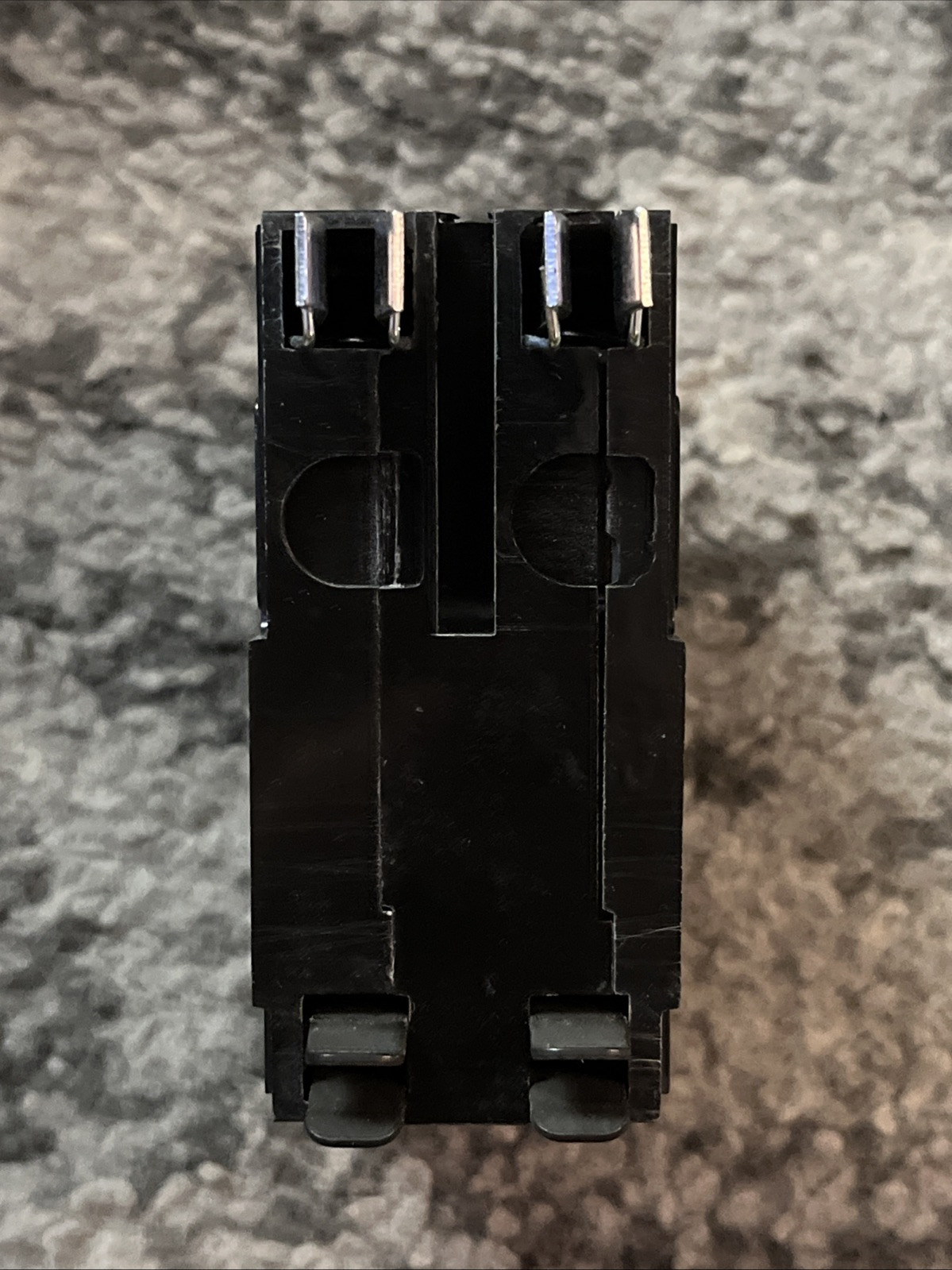 Lot Of 4 -15 Amp 2 Pole Circuit Breaker, 215CP, 120/240V, 10KA, Plug-in Mounting
