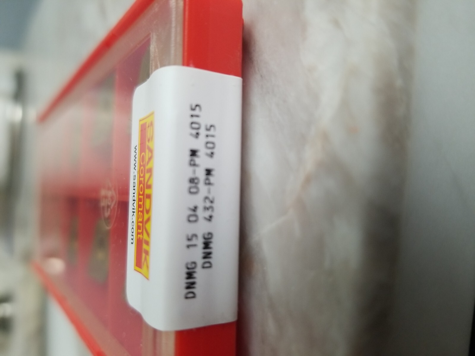 Sandvik Coromant DNMG 432-PM (DNMG 15 04 08) Carbide Inserts (Box of 10)
