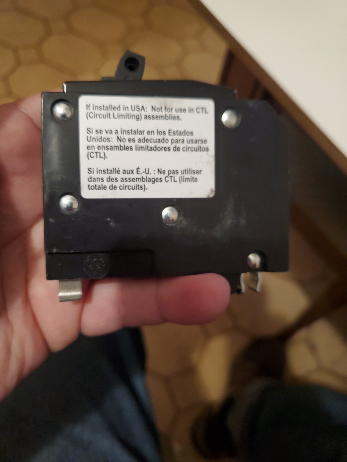 1PC SQUARE D QO2020 QO2020C 20A TWIN CIRCUIT BREAKER (NO HOOK)