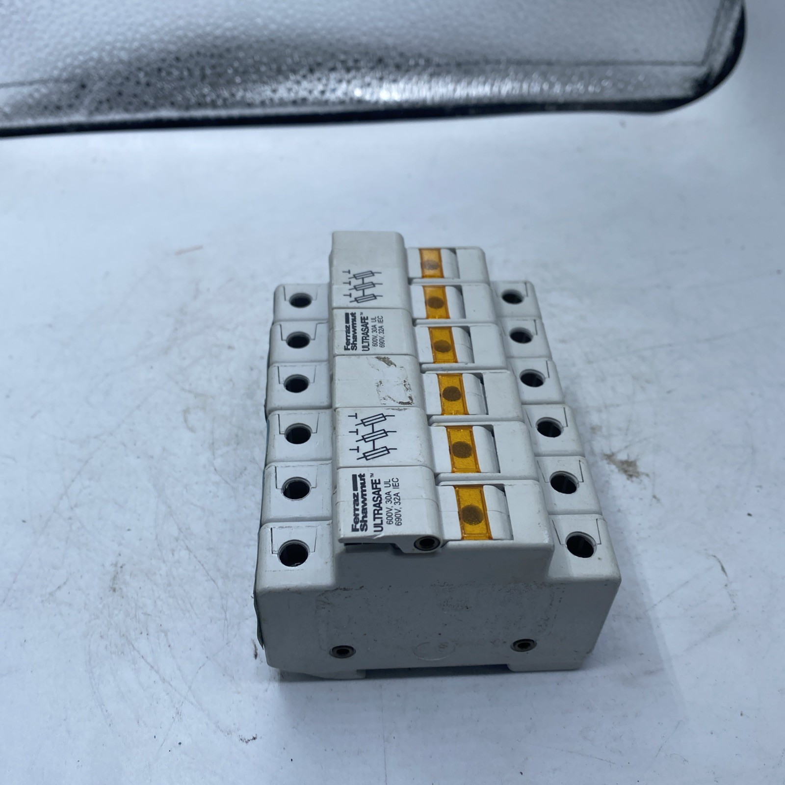 Ferraz Shawmut USM3I UltraSafe Midget Fuse Holder 30A 600V 3P Y219073 LOT OF 2
