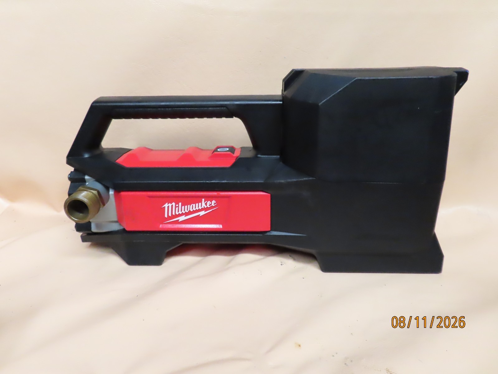 Milwaukee 2771-20 m18 cordless portable water transfer pump bare tool