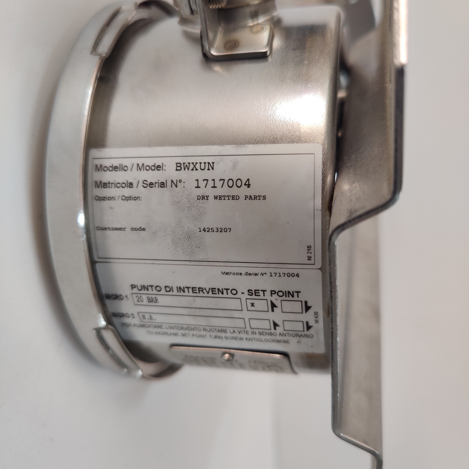 WIKA BWXUN TEMPERATURE PRESSURE SWITCH 0/40 BAR 40 BAR 75 BAR