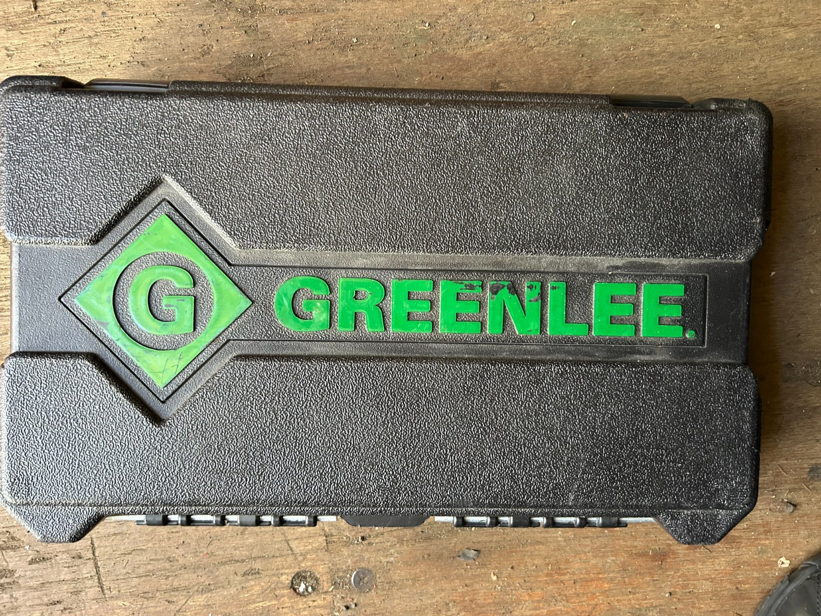 Greenlee knock out kit, with ratchet driver 7238sb