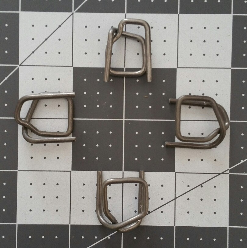 100 feet (in 3 pieces) 1/2 Polypropylene Strapping & 10 Steel Wire Buckles