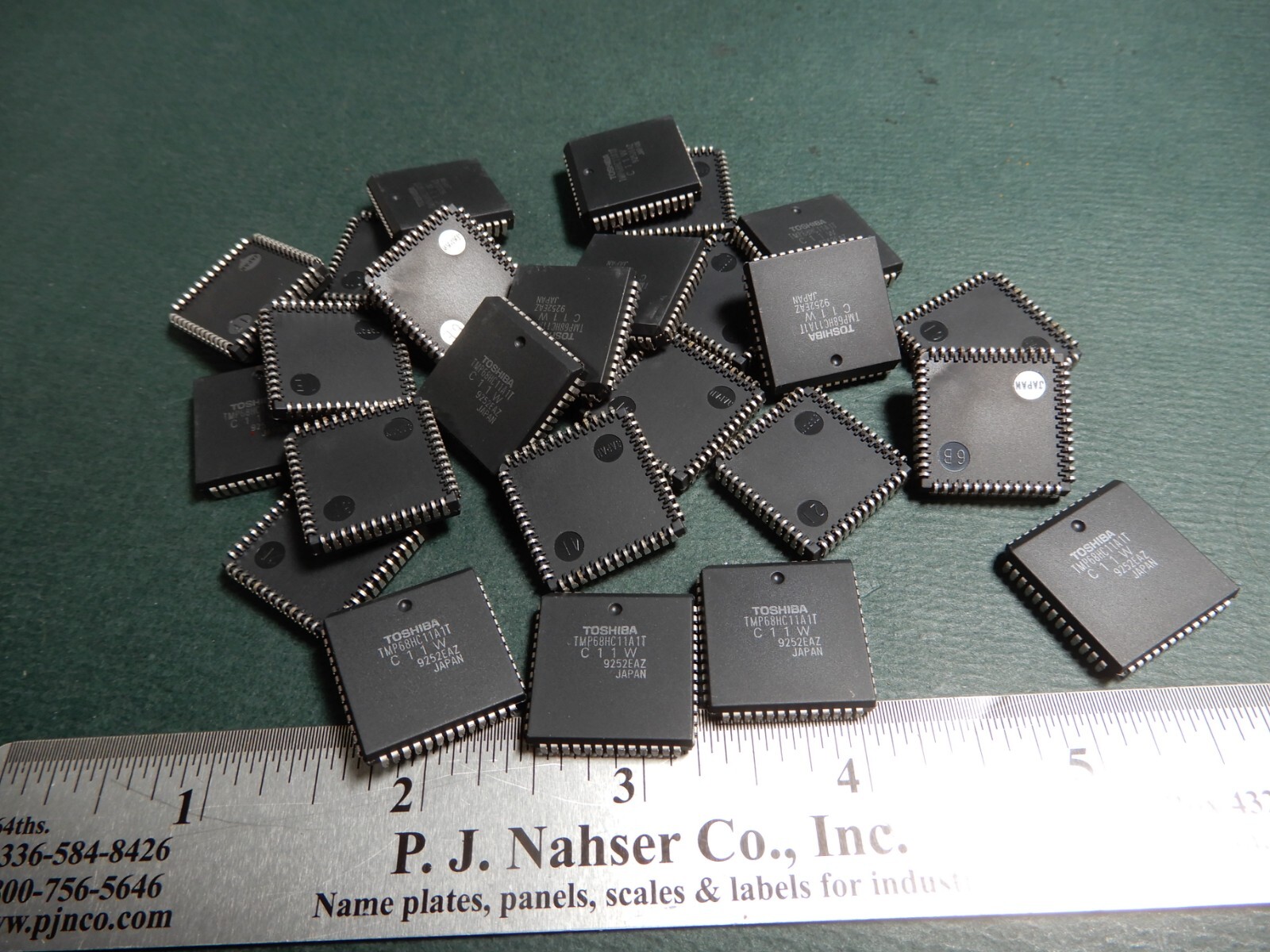 Toshiba PLCC-52 Microcontroller IC’s TMP68HC11A1T Qty 25 NOS