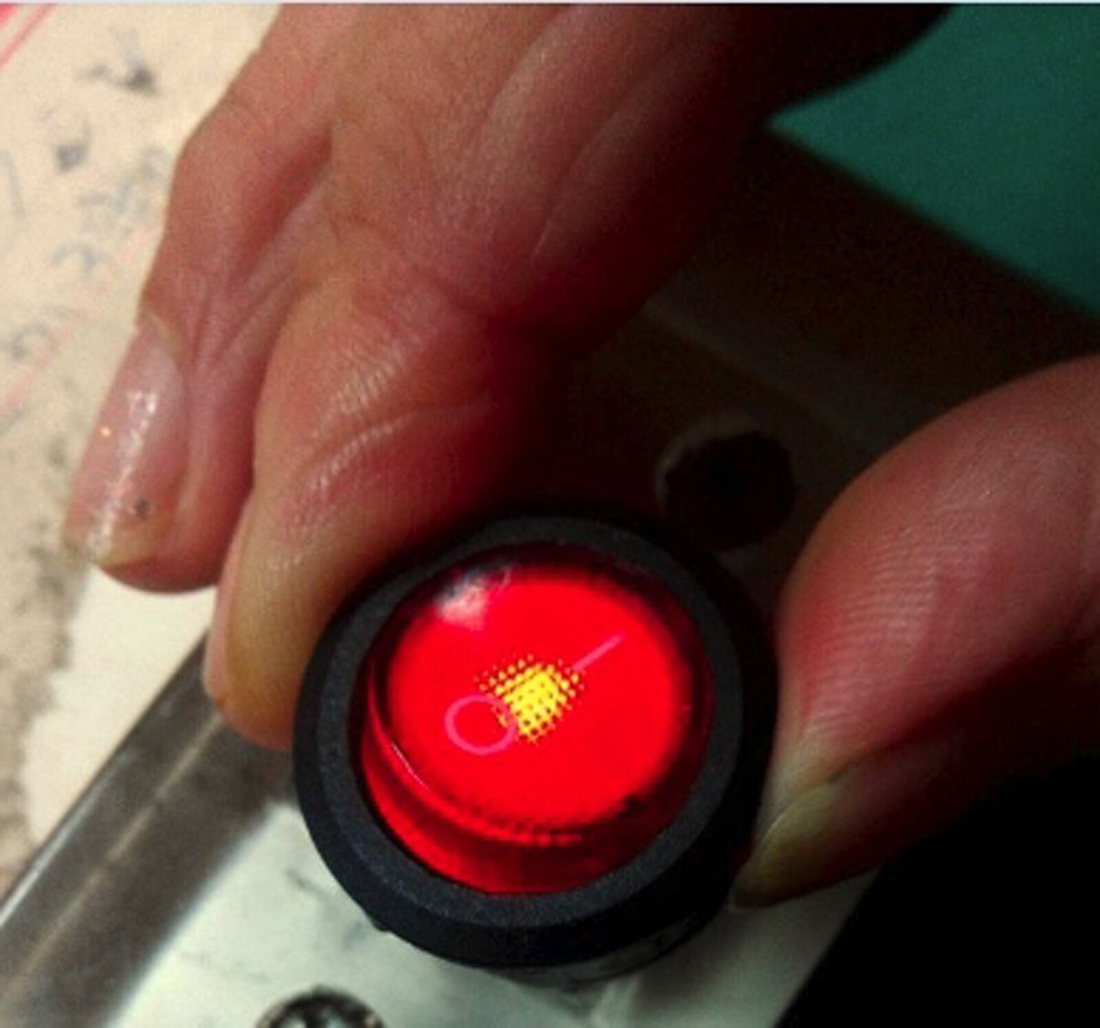 10x SPST Red Neon Light On/Off Round Rocker Switch 6A/250V 10A/125V AC