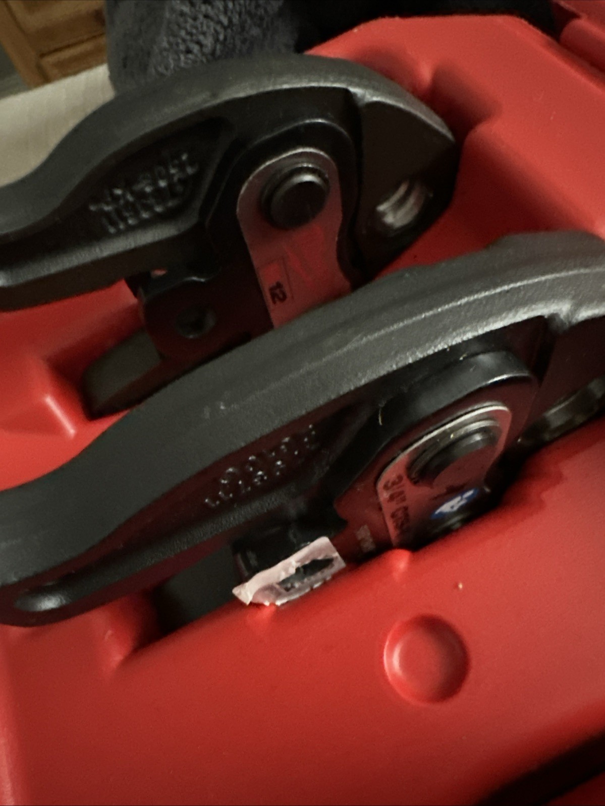 Milwaukee M12 FORCE LOGIC Press Tool Kit W/ 3 Jaws 1/2″ – 1″
