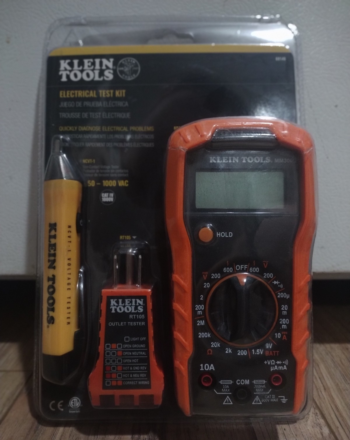 Klein Tools 69149 Test Kit MM300 Multimeter NCVT-1 RT105 CAT III 600V