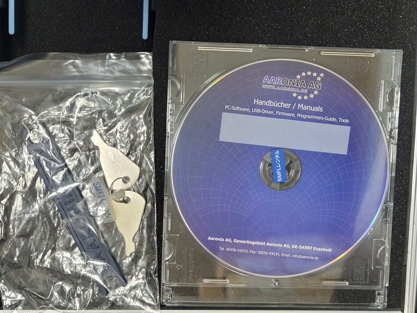 Aaronia HyperLOG 7040: 700MHz to 4GHz High-Performance EMC Antenna (5838)