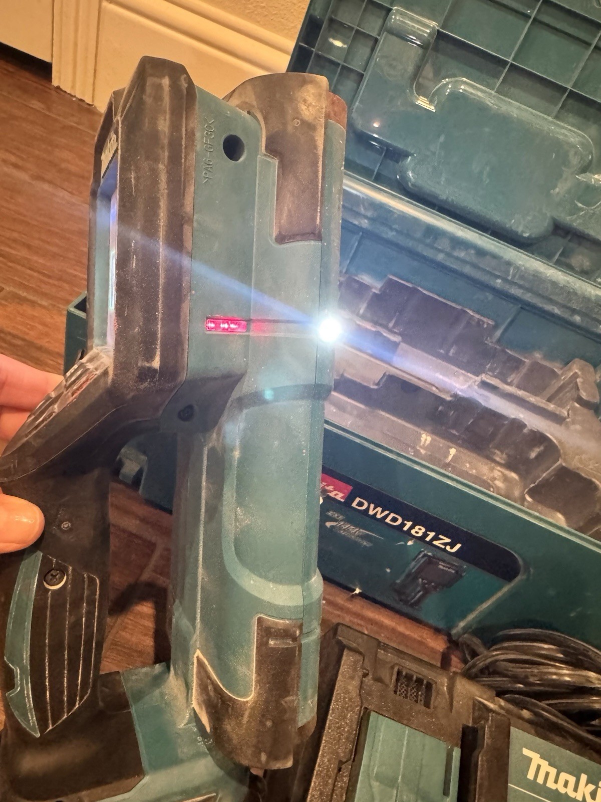Makita DWD181ZJ 18V LXT Lithium‑Ion Cordless Multi‑Surface Scanner Kit Complete