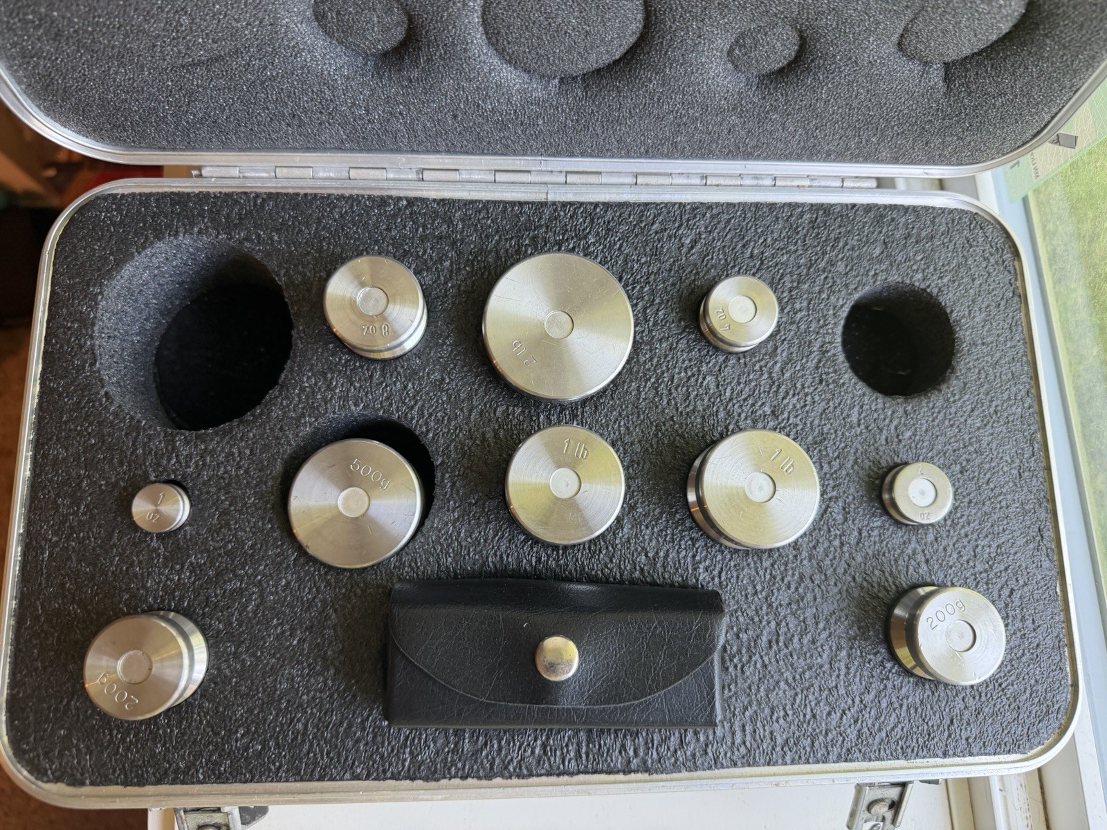 RICE LAKE WEIGHING SYSTEMS Calibration Weight Set Kit with Case 2LB to 1g