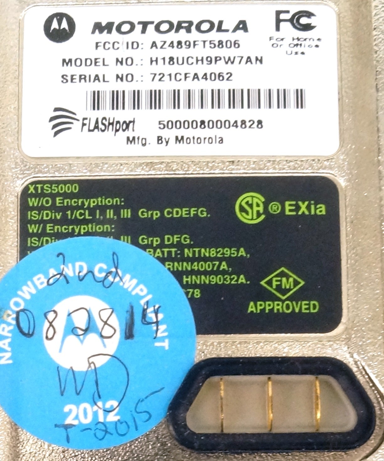 Motorola XTS5000 Model III 700/800MHZ P25 Digital Radio Charger/Battery/Mic LotA