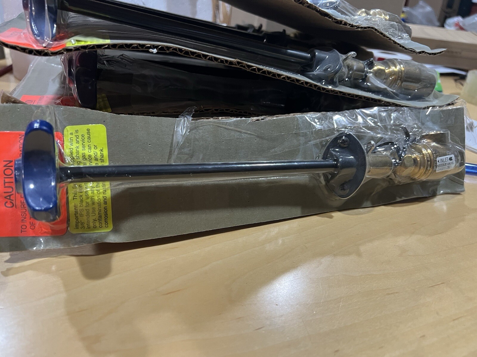WaterSaver Remote Control Fume Hood Gas Fitting. Rod Type, Angle Pattern