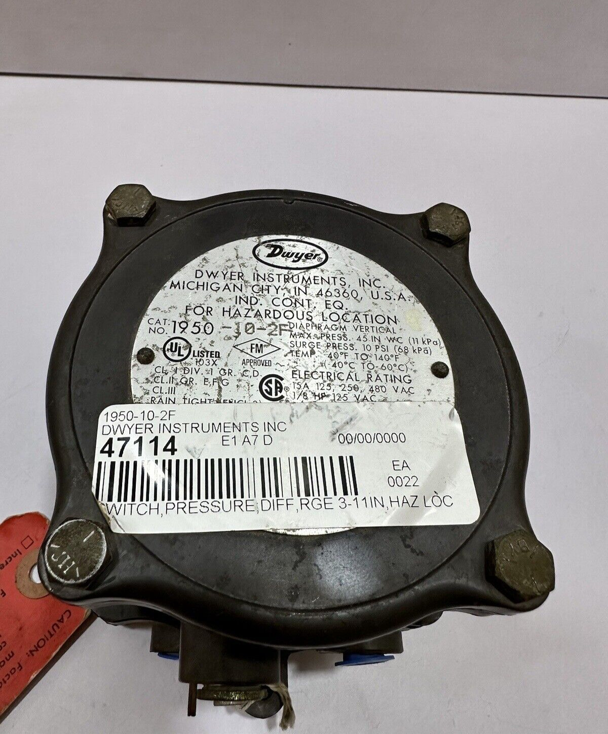 DWYER 1950-10-2F PRESUURE DIFFERENTIAL SWITCH
