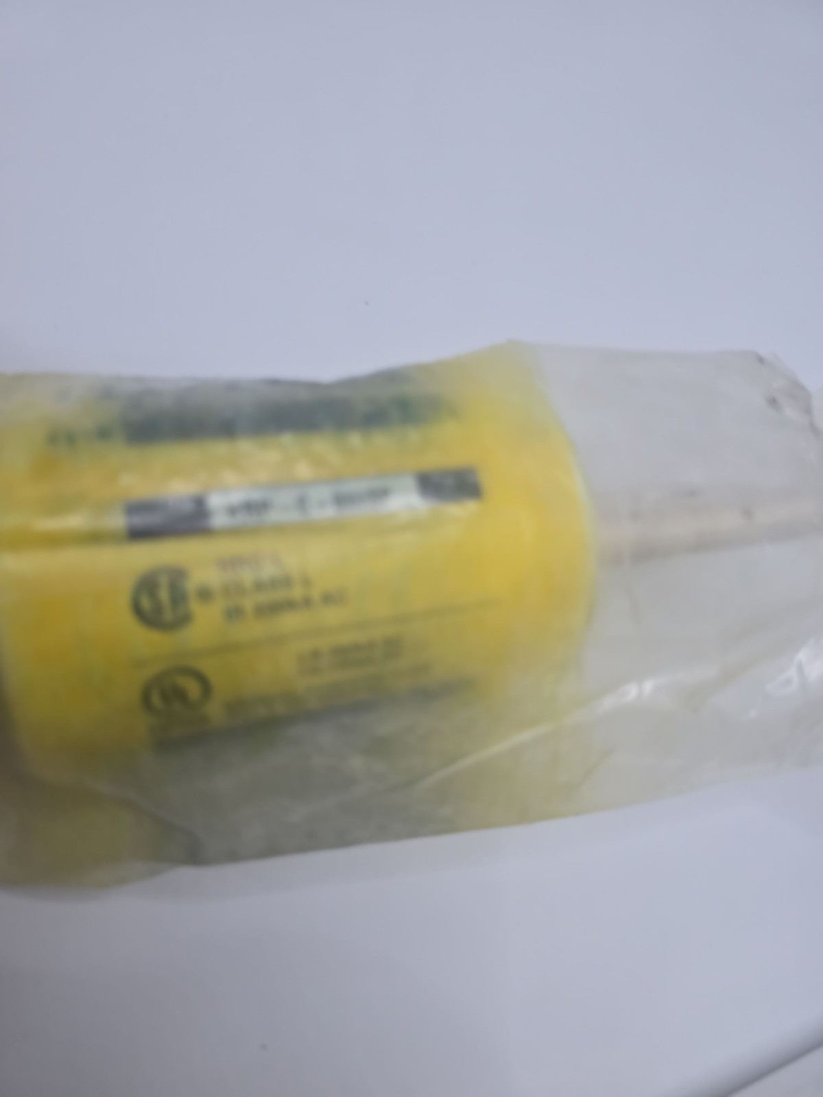 Bussmann KRP-C-800SP Hi-Cap Fuse 800A 600V Class L Low-Peak Time-Delay sealed