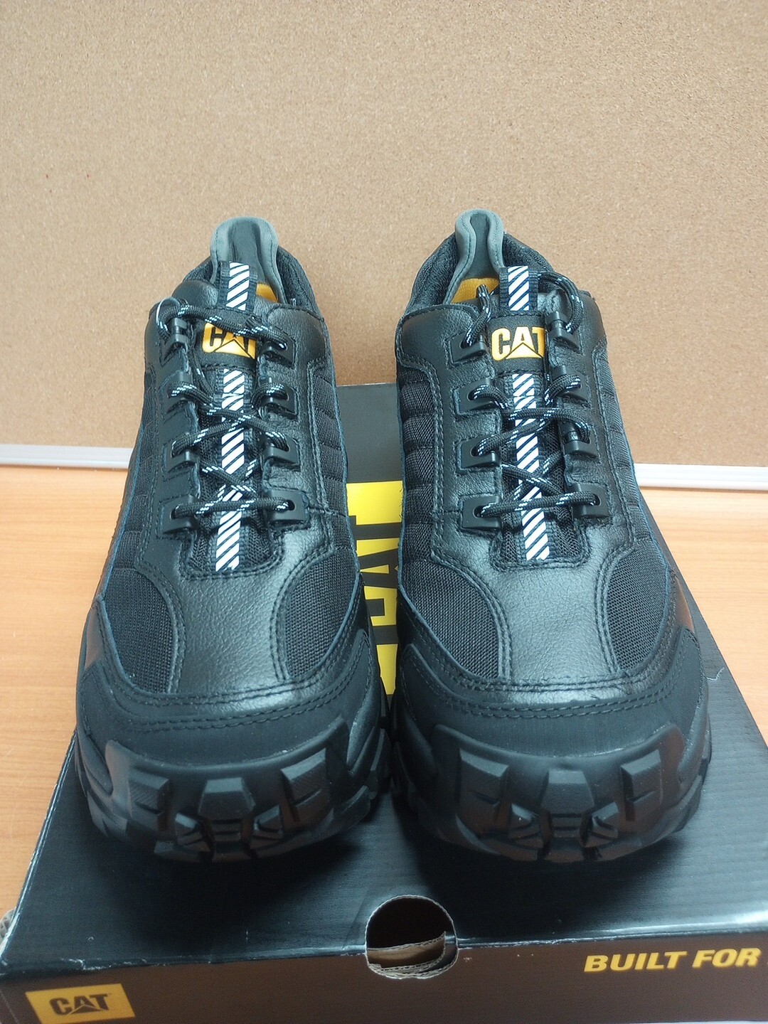 CAT Footwear Men’s Invader Steel Toe Work Shoe Black 11.5