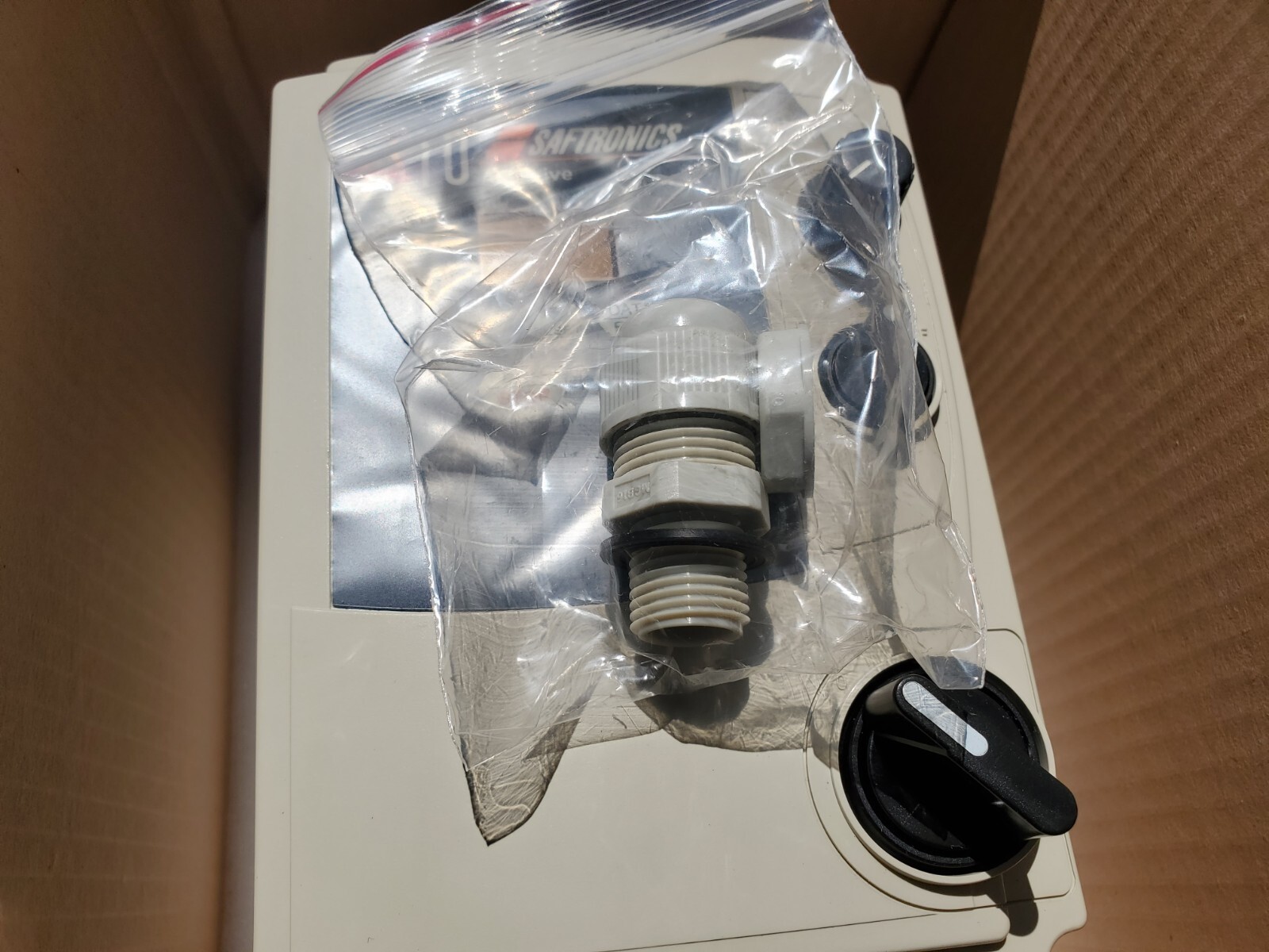 One(1) Saftronics S102F50-41FS S10 AC Drive – 240 VAC 0.5 HP 2.3 Amps